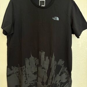 North Face blk T-shirt new but no tag, XL size